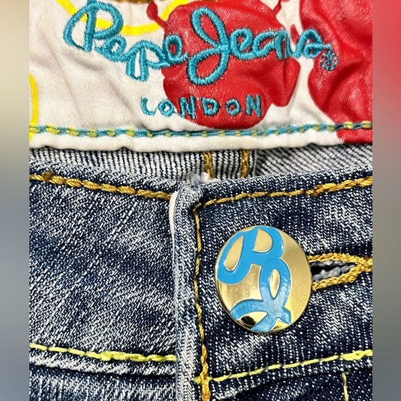 Pepe Jeans London Blue Embroidered Cartoon Pocket Denim Jeans Size 31 - Picture 10 of 14